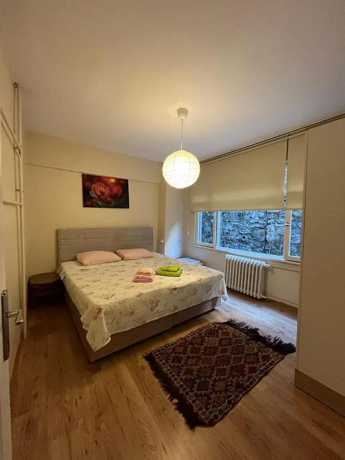 Green Garden View Apartment Near Zorlu Center Istanbul